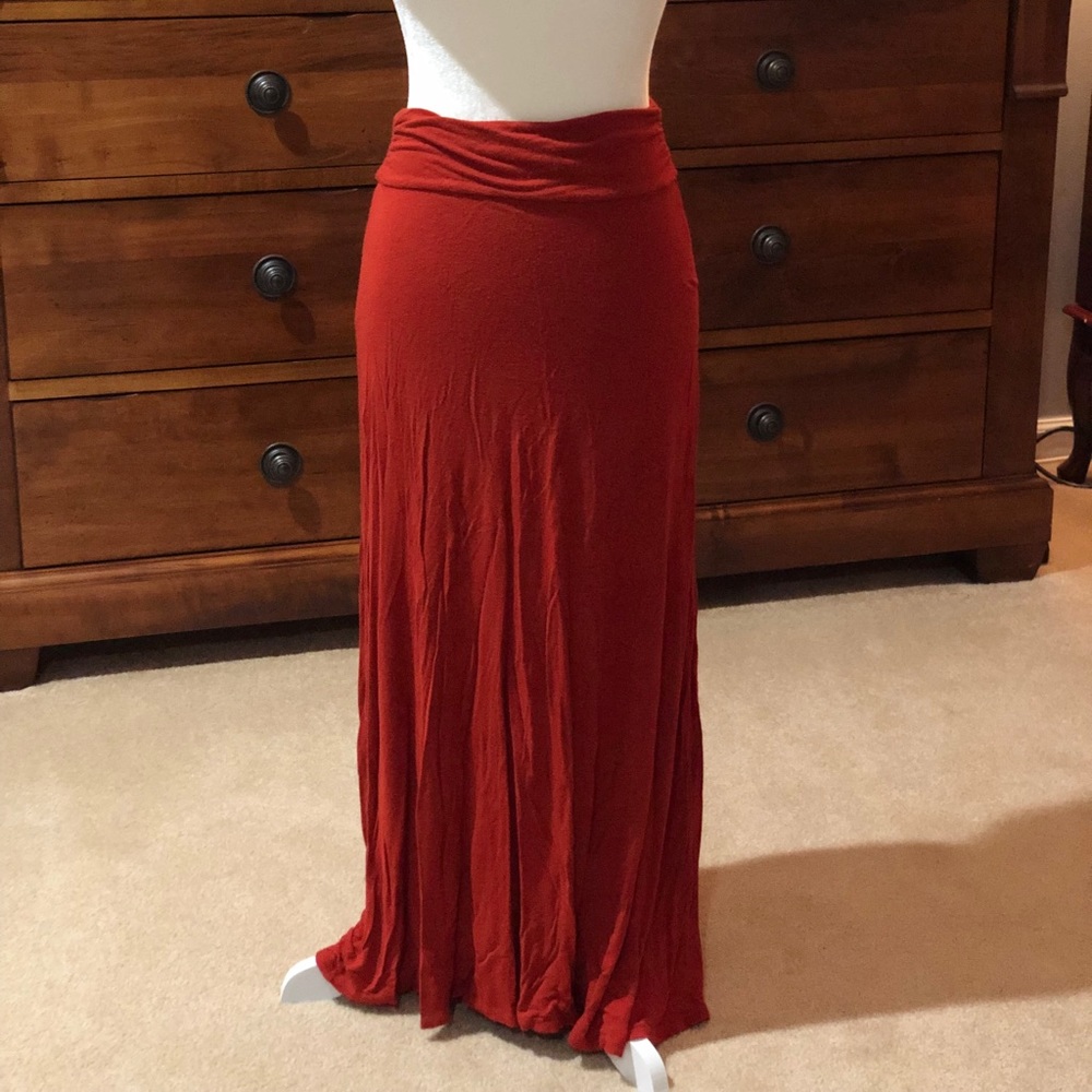 Women’s Skirt